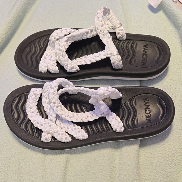 Megnya Sandals - Picture 2 of 3